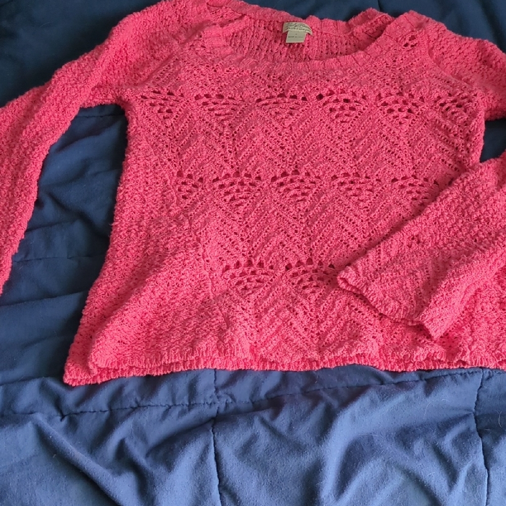 Lucky Brand  Pink Crew Neck Sweater with Intricate Knit Pattern